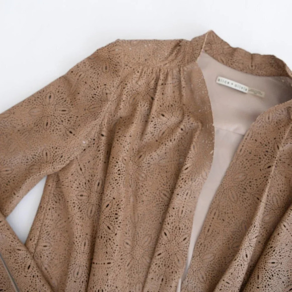 Alice +  Olivia Vanna Laser-Cut 100% Lamb Leather Tan Jacket Medium - Picture 10 of 14